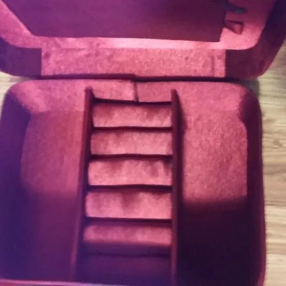 Jewelry Picture Box Burgundy White Holds Rings And More 6 1/2" x 5" x 3" W/Glass - Picture 3 of 5